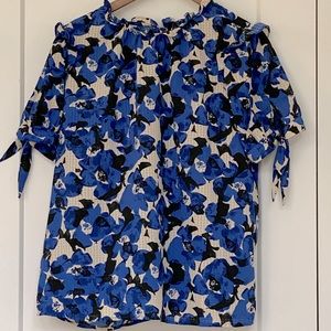 Adorable Who What Wear blue, black, and cream top